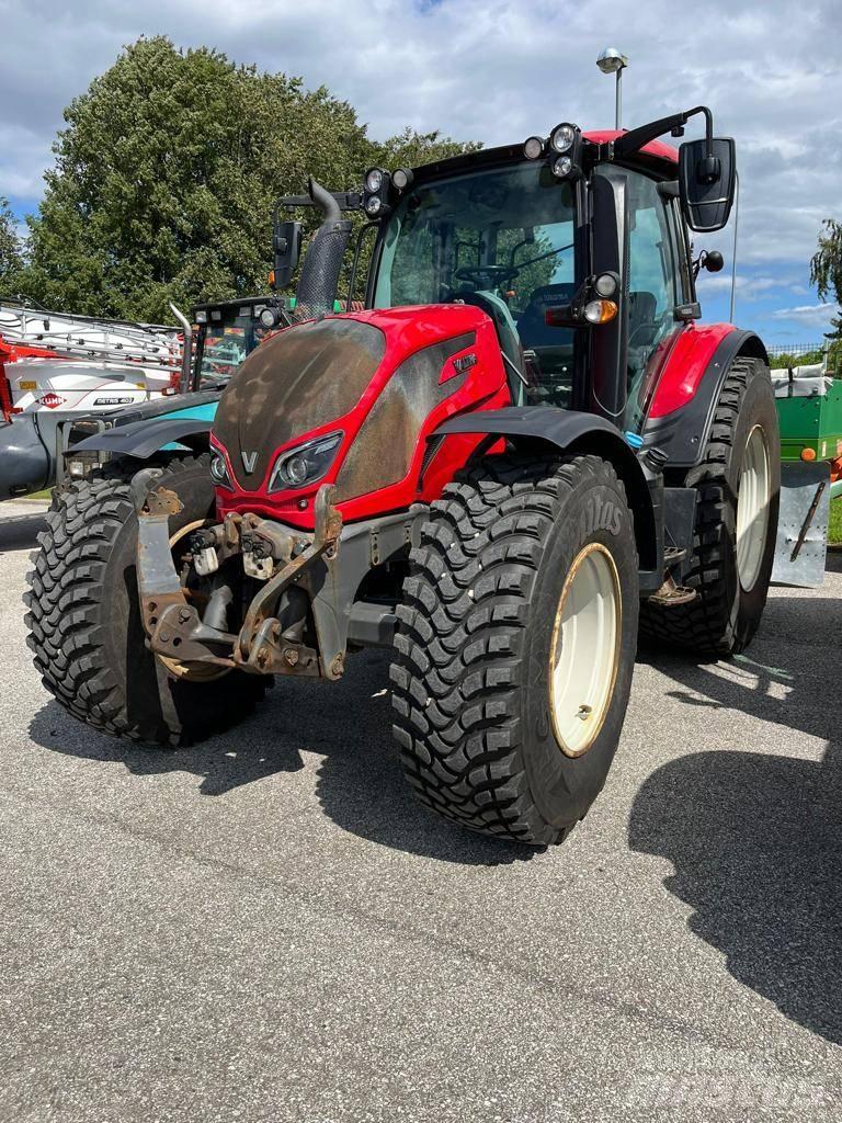 Valtra N154 Ciągniki rolnicze
