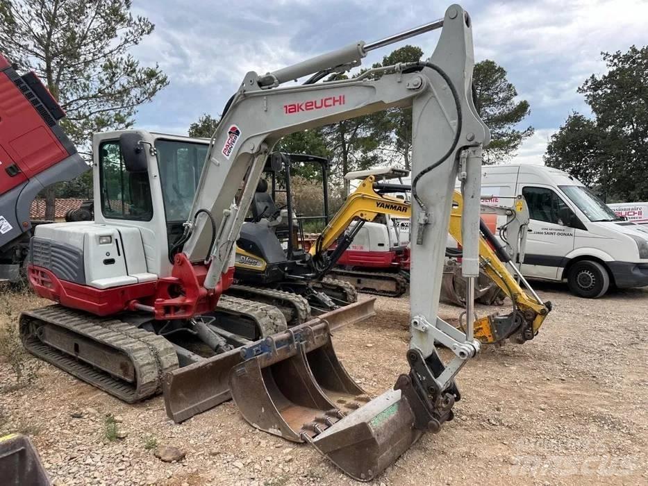 Takeuchi TB 250 Minikoparki