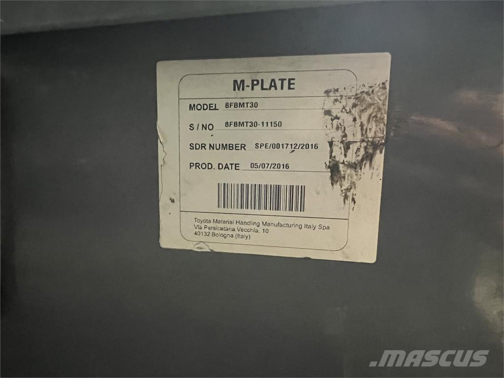 Toyota 8FBMT30 Wózki elektryczne