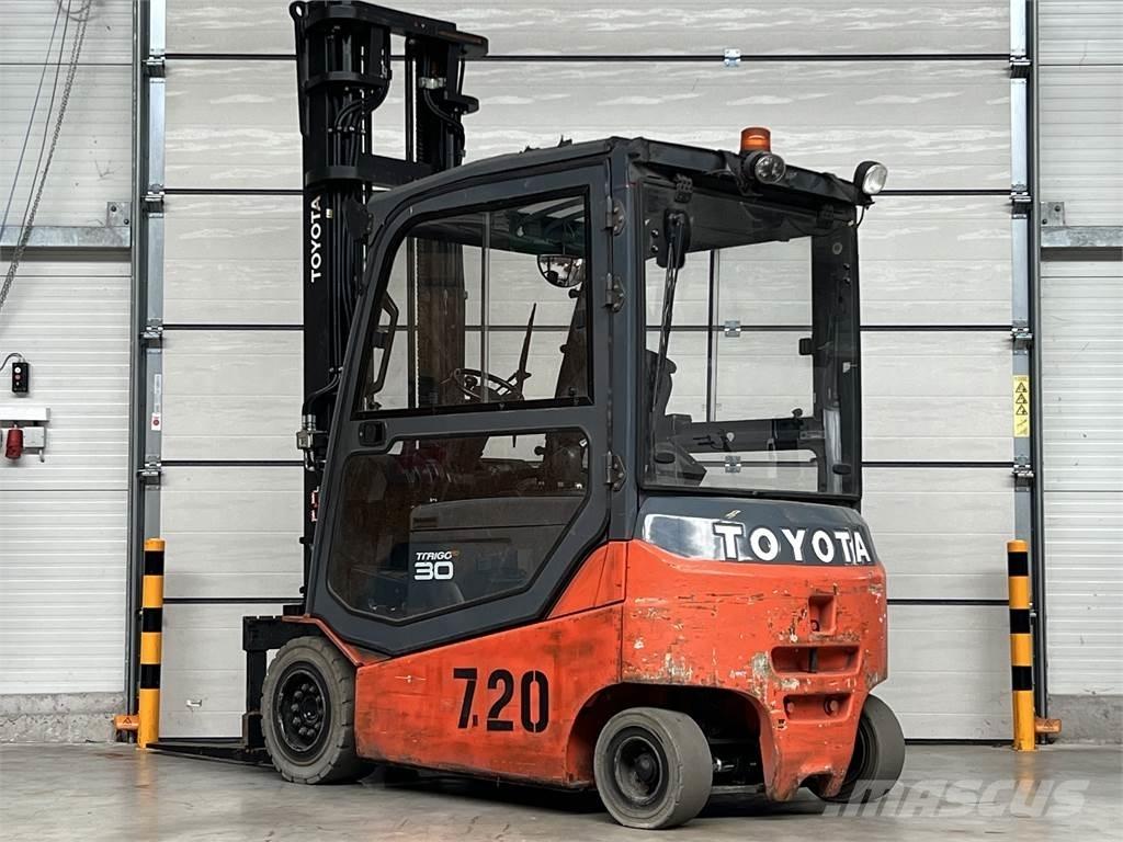 Toyota 8FBMT30 Wózki elektryczne