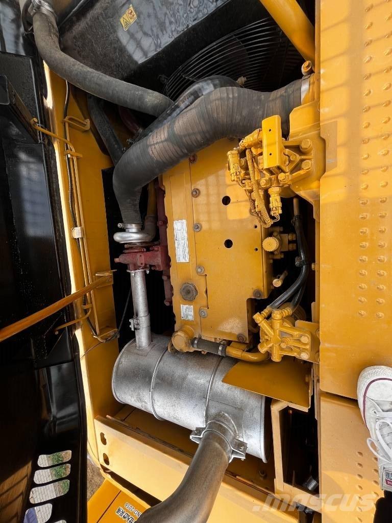 CAT 320 D Koparki gąsienicowe