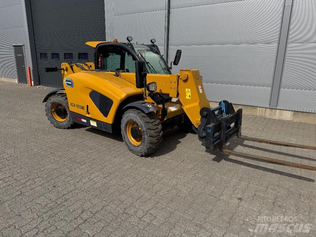 XCMG XC 6-2506 E Ładowarki teleskopowe