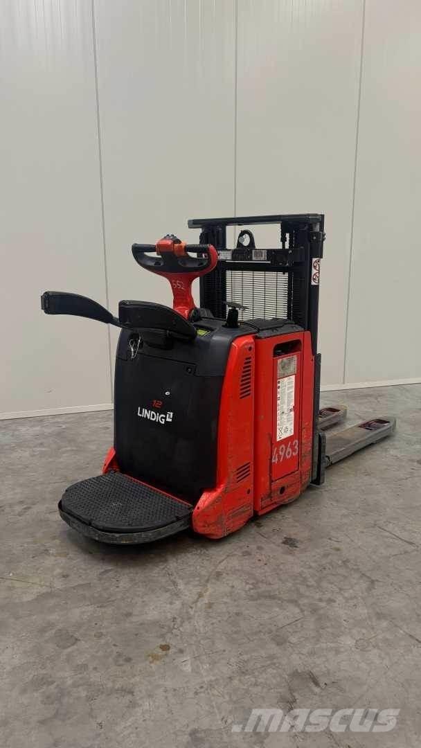 Linde D12AP Samojezdne maszyny do załadunku