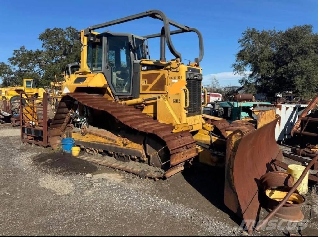 CAT D 6 M Spycharki gąsienicowe