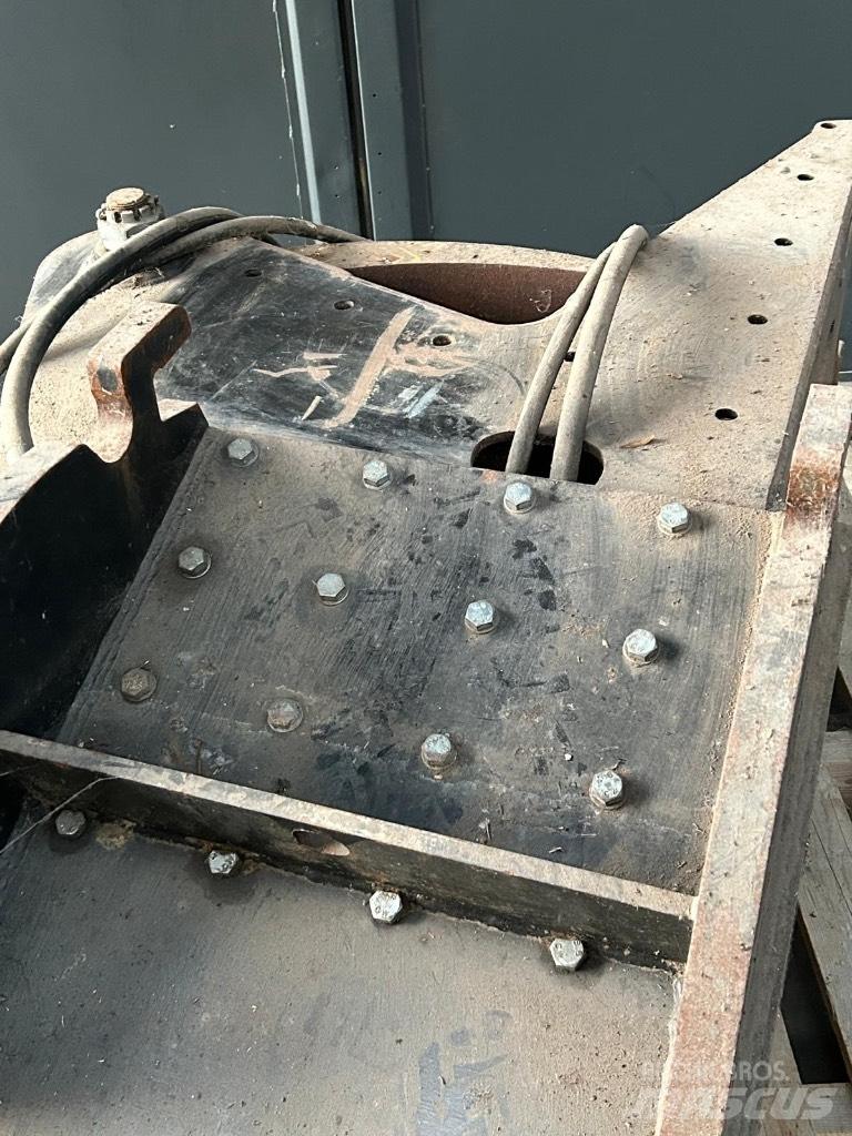 TMK  400 boomschaar Inne akcesoria