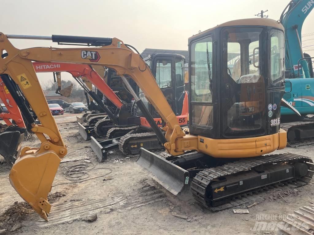 CAT 303.5ECR Minikoparki