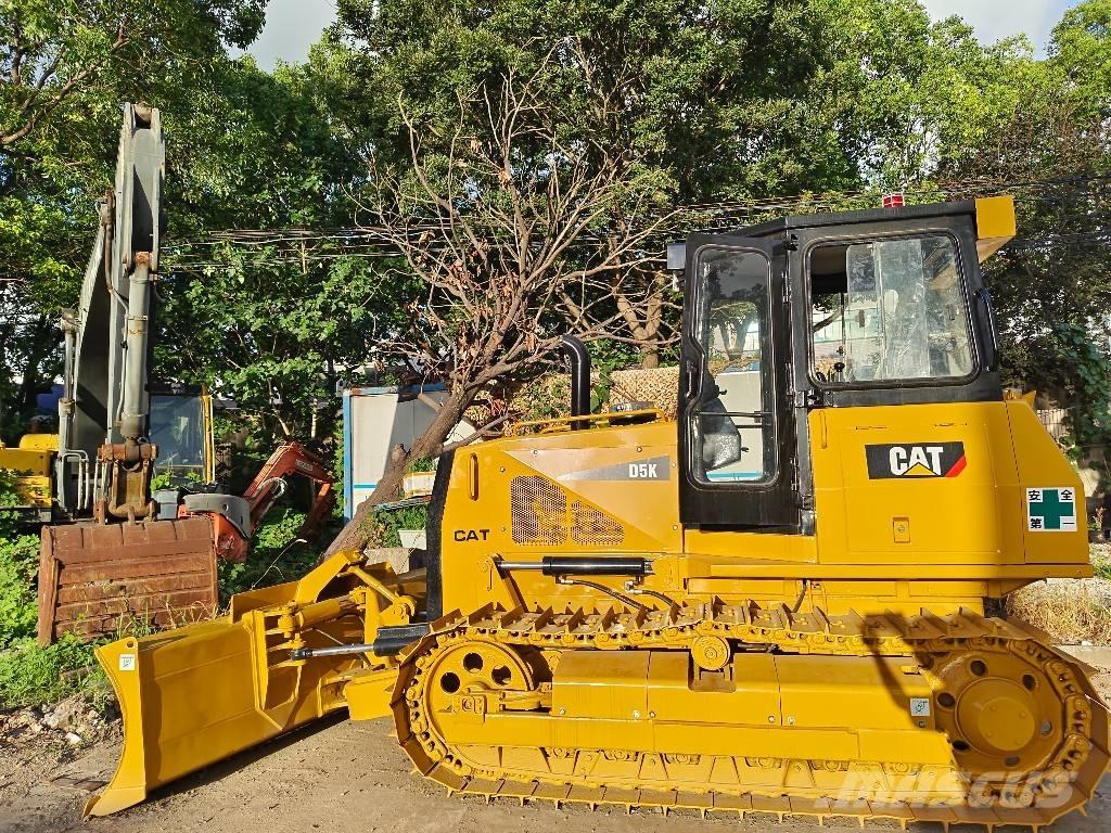 CAT D 5 K Spycharki gąsienicowe