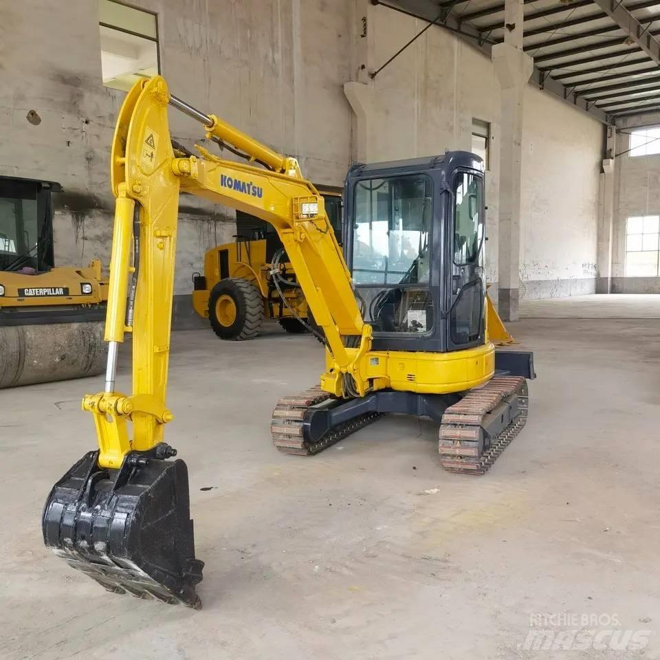 Komatsu PC30 Minikoparki