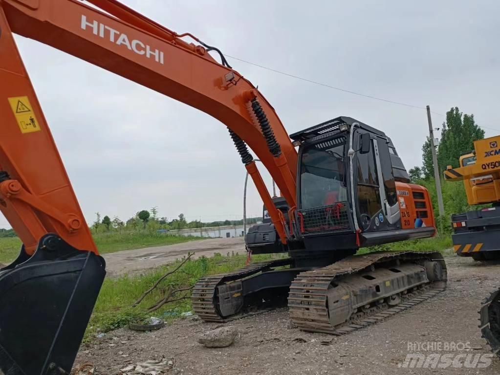 Hitachi ZX210 Koparki gąsienicowe
