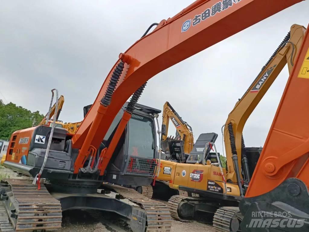 Hitachi ZX210 Koparki gąsienicowe
