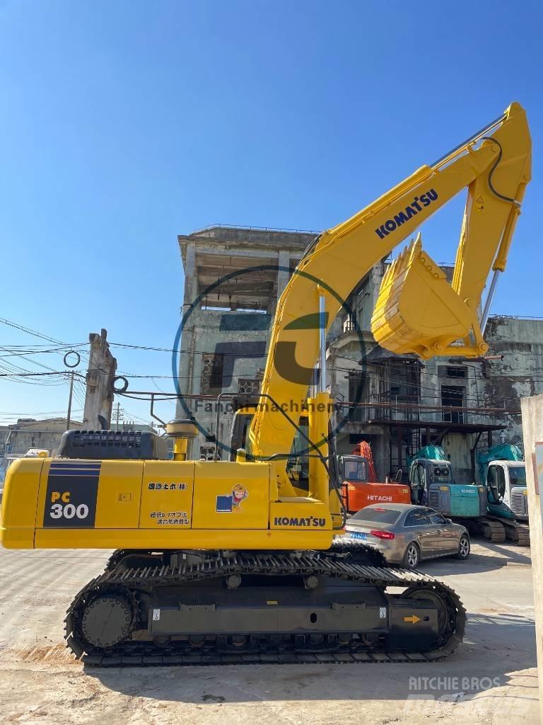 Komatsu PC 300 Koparki gąsienicowe