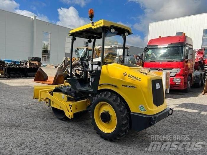 Bomag BW 124 PDH-5 Inne maszyny i akcesoria uprawowe