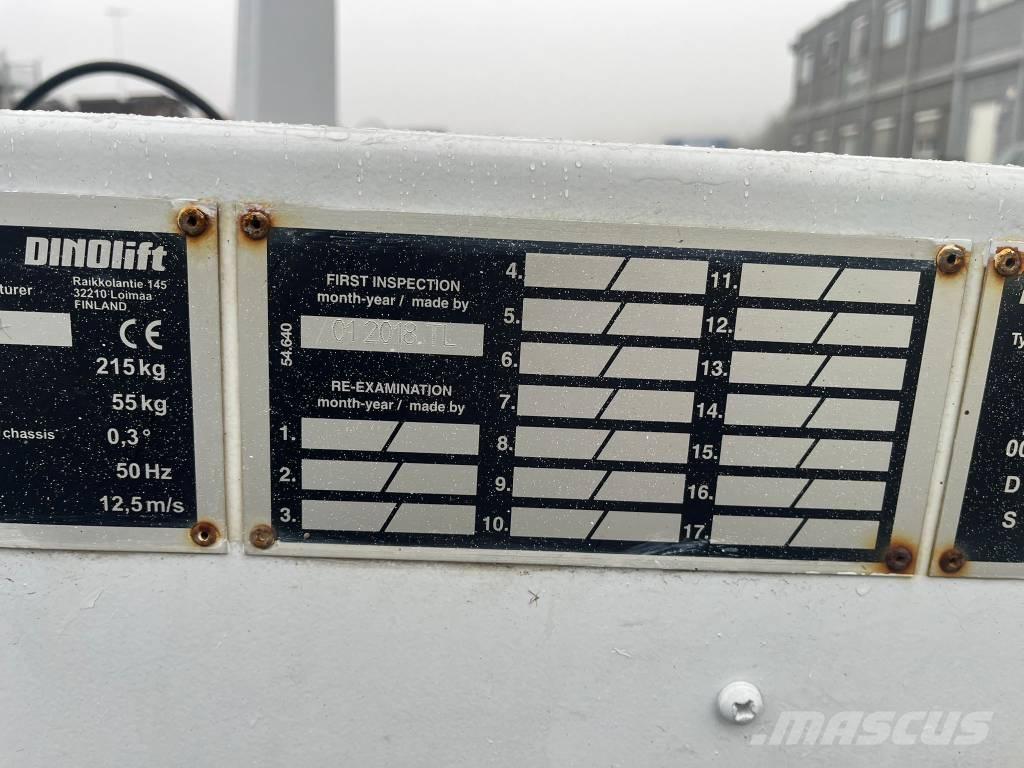 Dino 135 T Podnośniki na przyczepach