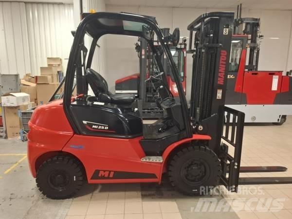Manitou MI25D Wózki widłowe terenowe