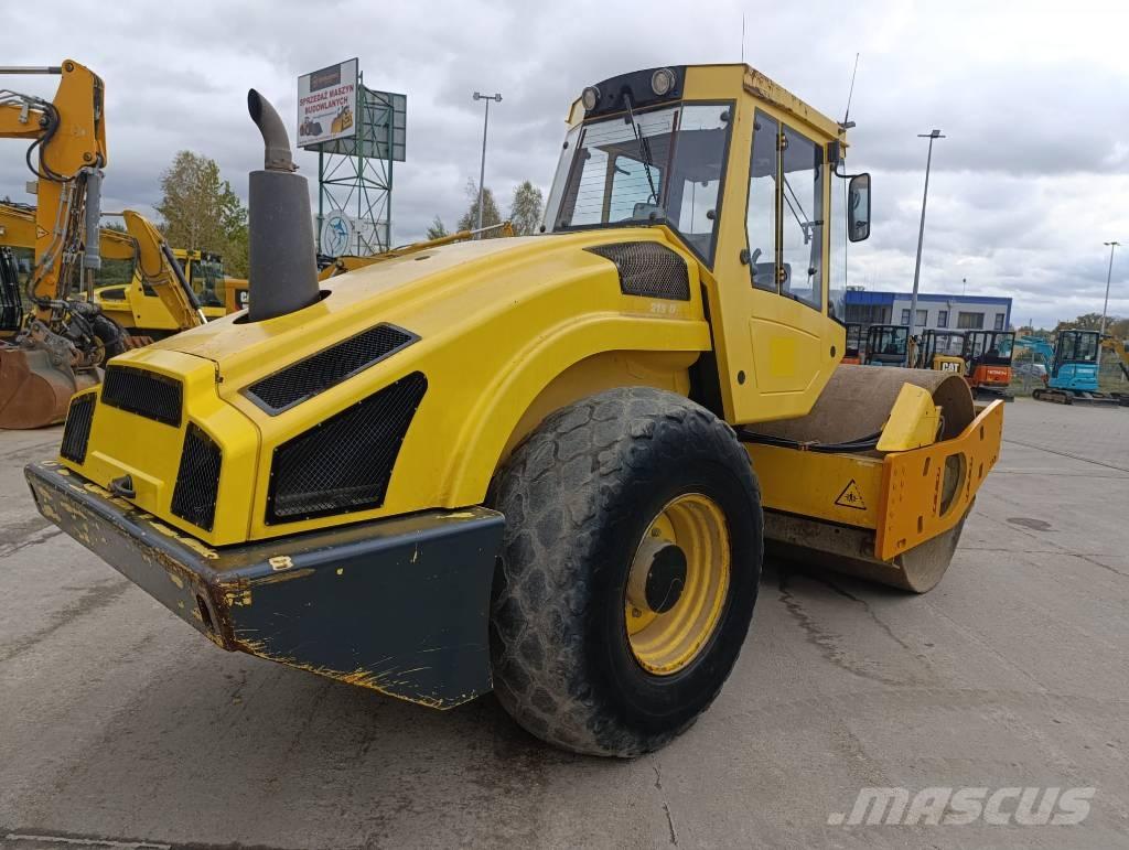 Bomag BW 213 D-4 Walce jednobębnowe