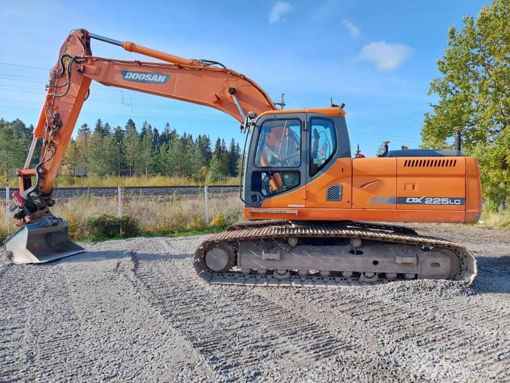 Doosan DX 225 LC Koparki gąsienicowe