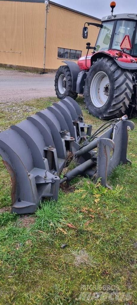 Holms Okänd 3,2 Lemiesze i pługi śnieżne