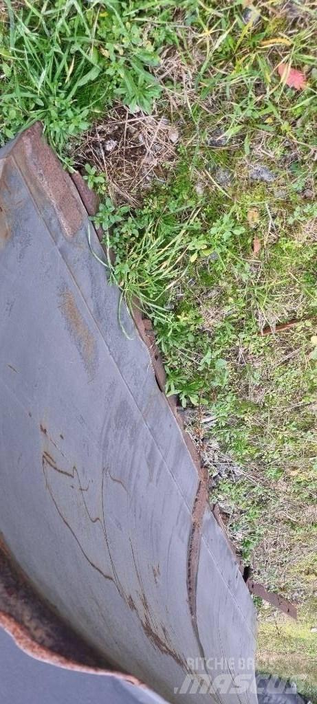 Holms Okänd 3,2 Lemiesze i pługi śnieżne