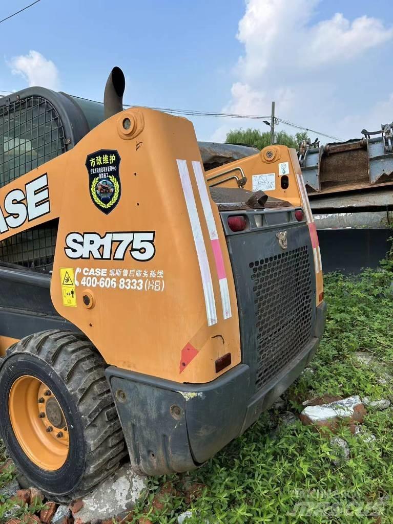CASE SR 175 Ładowarki burtowe