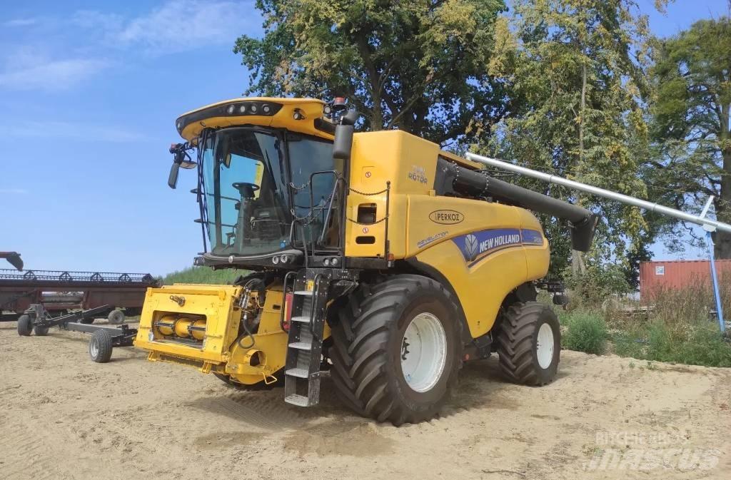 New Holland CR 8.90 Kombajny zbożowe