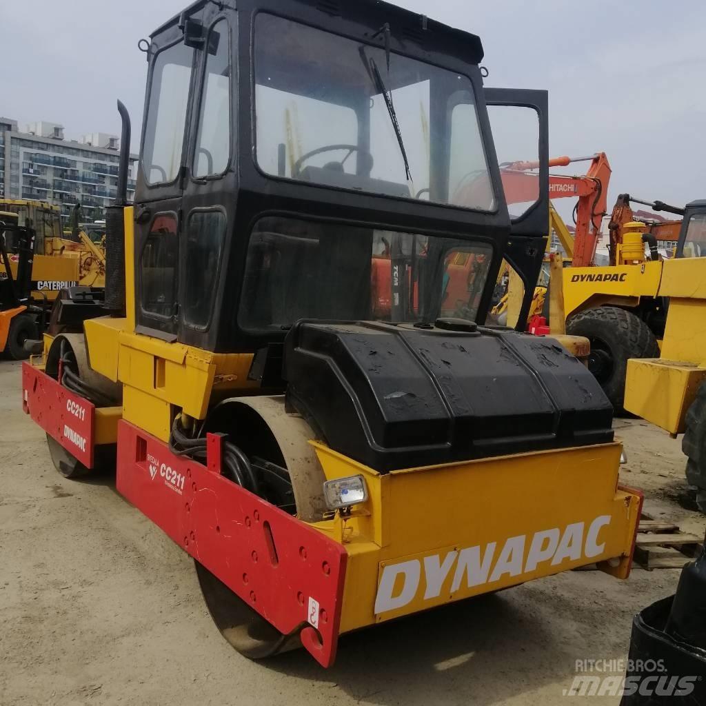 Dynapac CC 211 Walce dwubębnowe