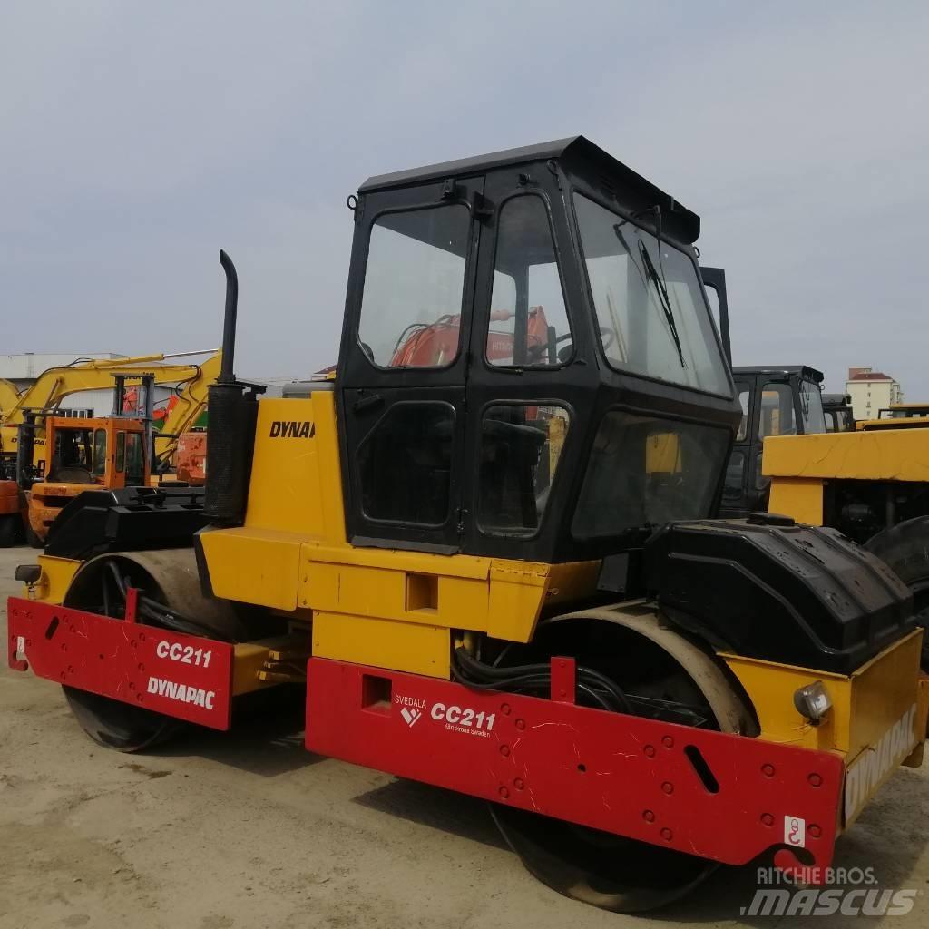 Dynapac CC 211 Walce dwubębnowe