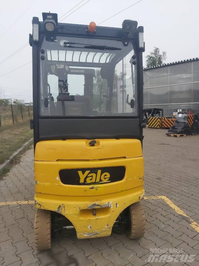 Yale ERP25VL Wózki elektryczne