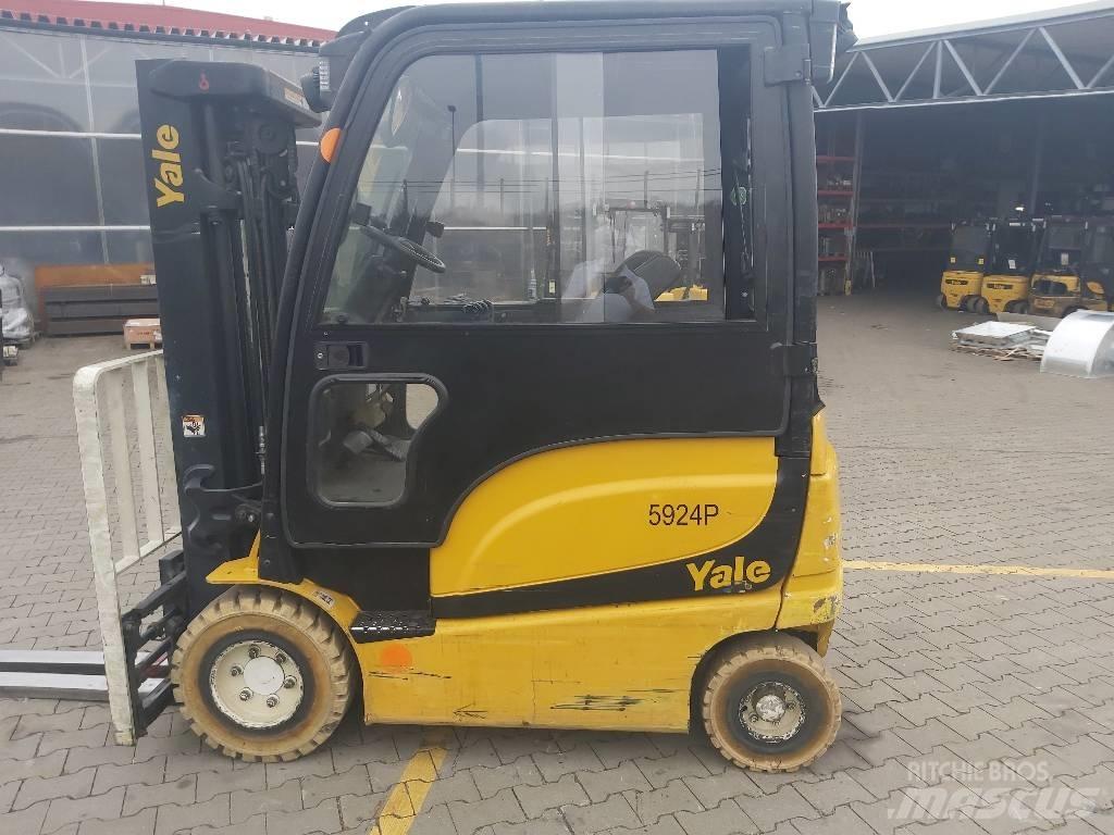 Yale ERP25VL Wózki elektryczne