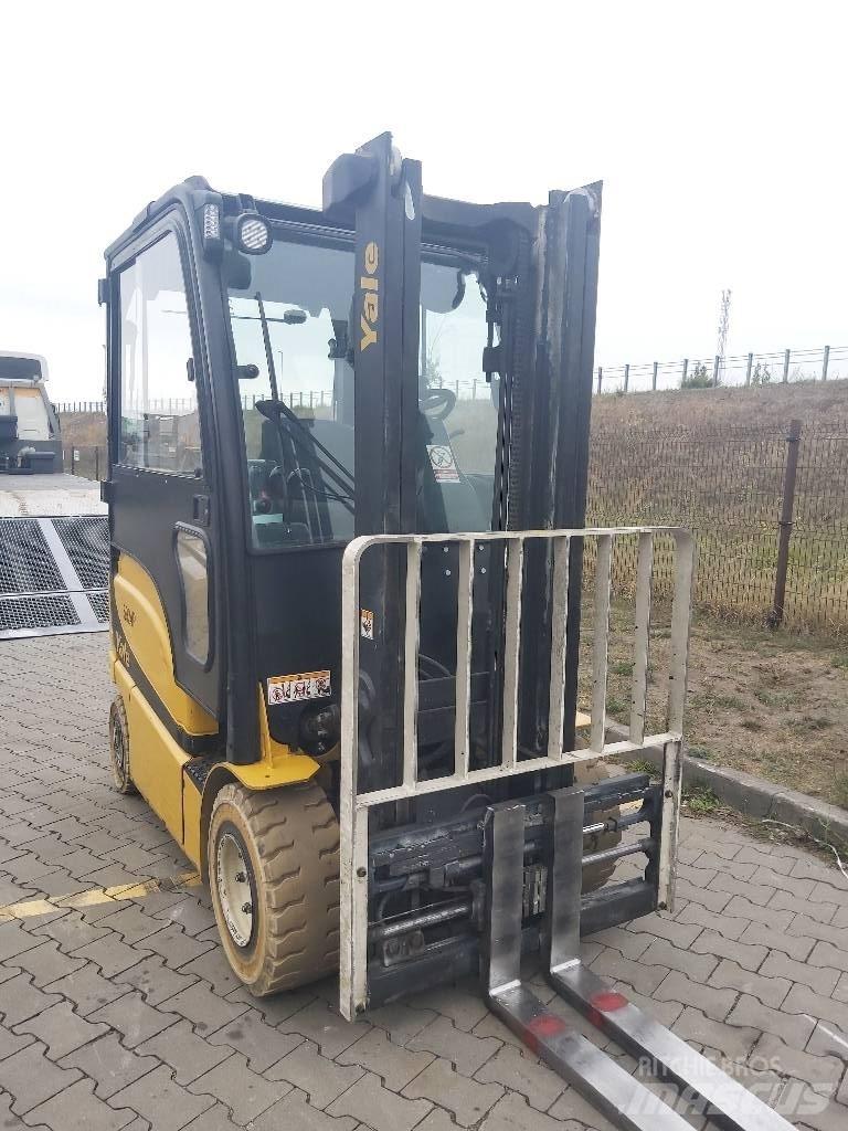 Yale ERP25VL Wózki elektryczne