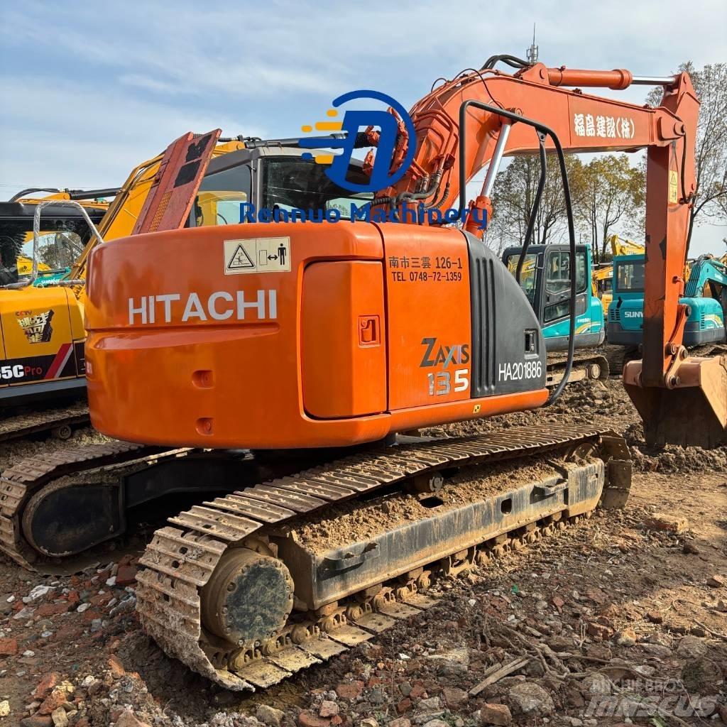 Hitachi ZX 135 US Koparki gąsienicowe