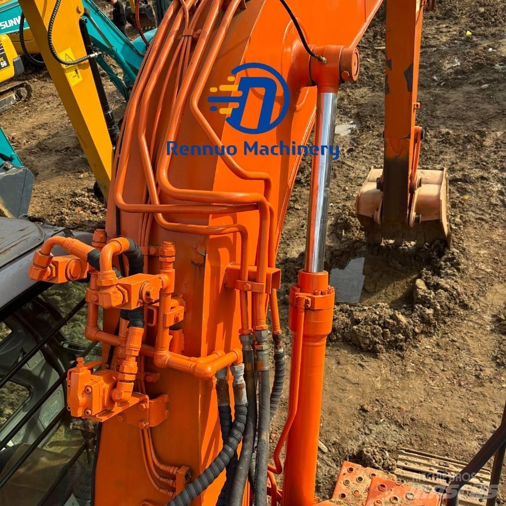Hitachi ZX 135 US Koparki gąsienicowe