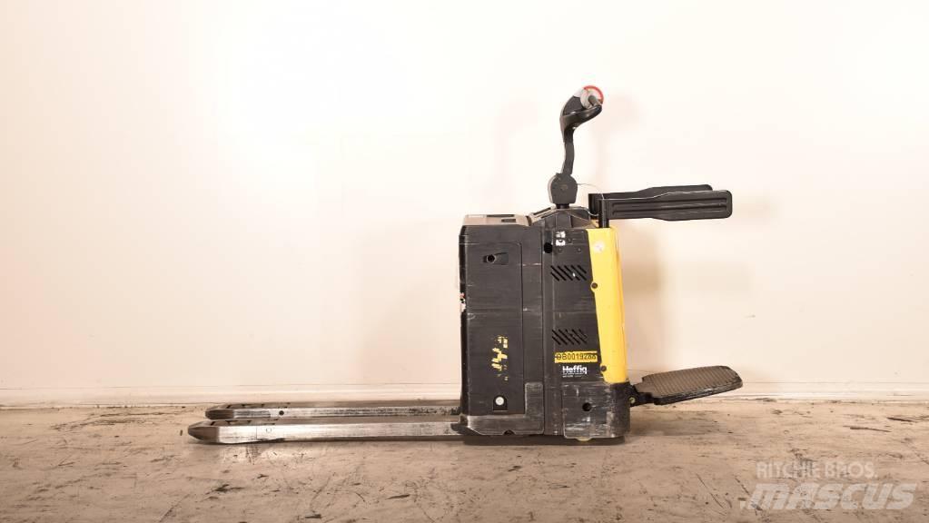 Hyster P 2.0 S Wózki widłowe unoszące z platformą dla operatora