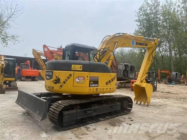 Komatsu PC128US Koparki gąsienicowe