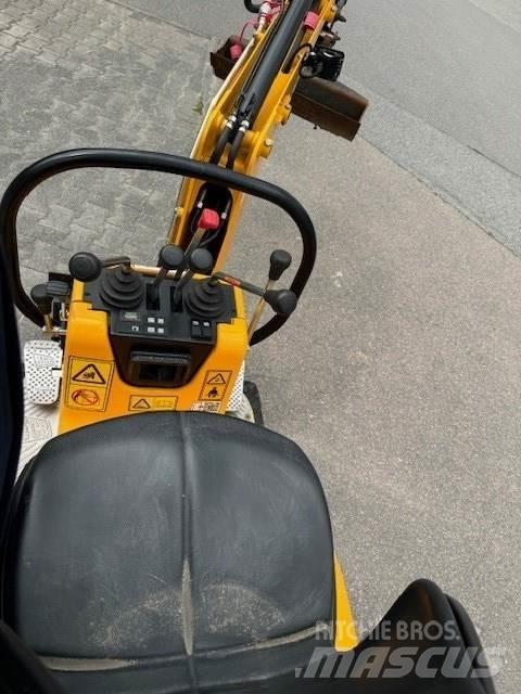 JCB 8010CTS Minikoparki