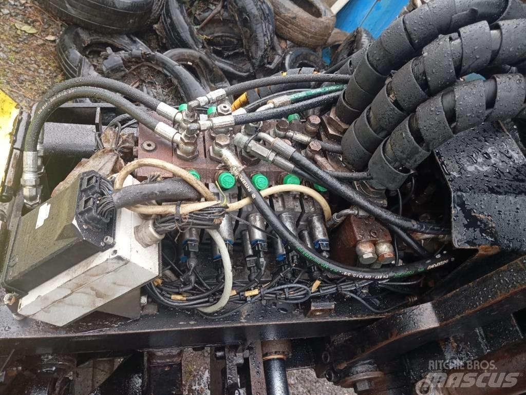 Hyundai 220 HXNLC Koparki leśne