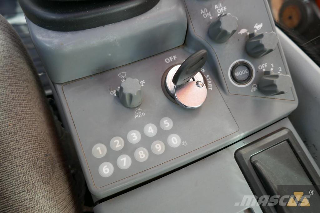 Hitachi ZX300LC-6 Koparki gąsienicowe