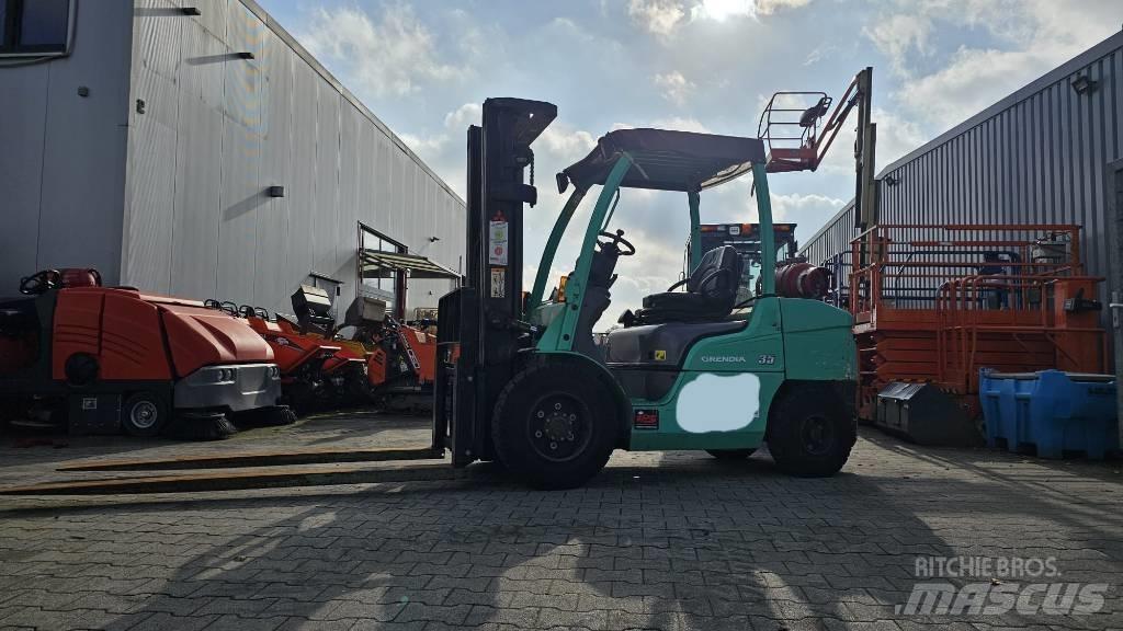 Mitsubishi FG 35 N Wózki LPG