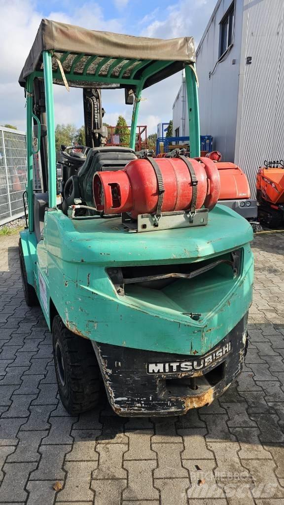 Mitsubishi FG 35 N Wózki LPG