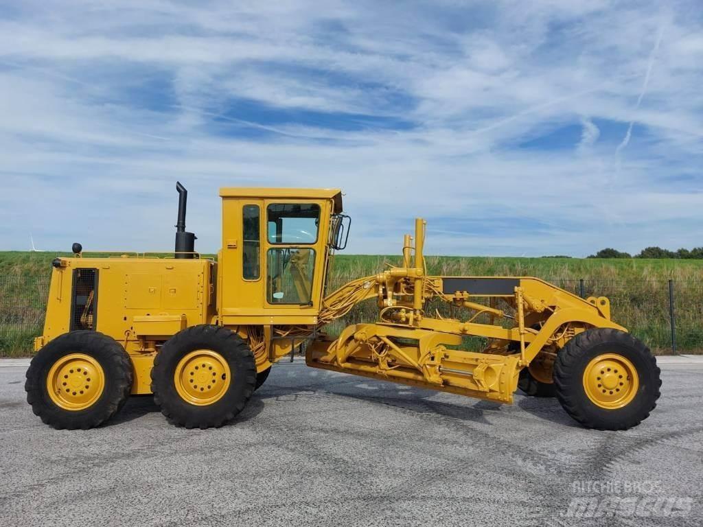 CAT 130 G Równiarki
