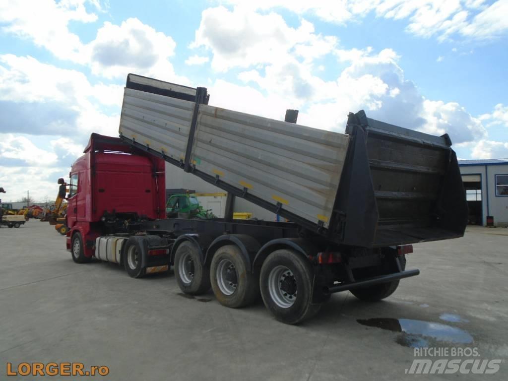  Schwarzmuller R420 Przyczepy ze skrzynią zamkniętą