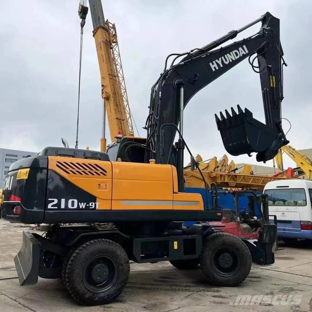 Hyundai R210W-9T Koparki kołowe