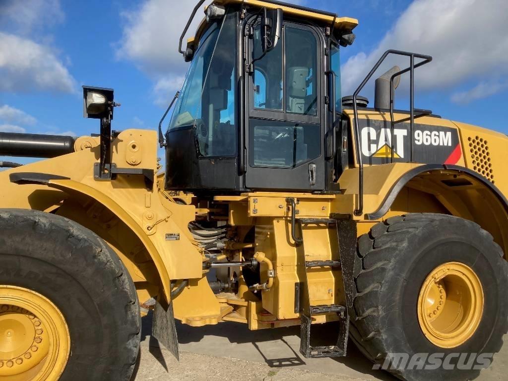 CAT 966 M Ładowarki kołowe