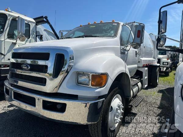 Ford F 750 Śmieciarki