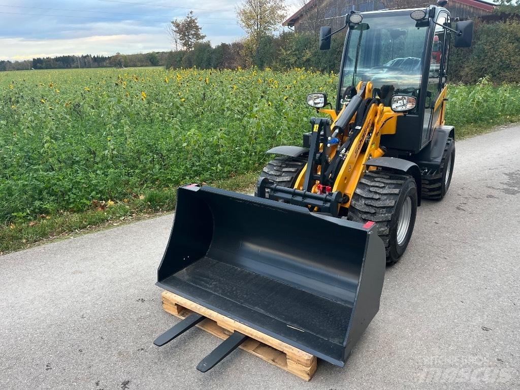 Schäffer 2445S Ładowarki burtowe
