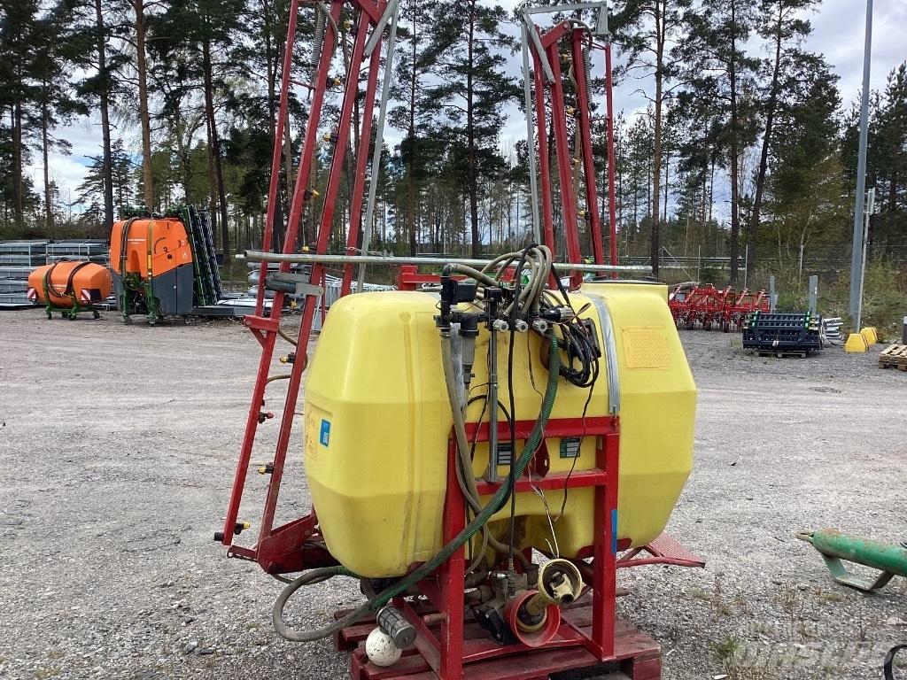 Kasi 3/1000 Zamontowane opryskiwacze