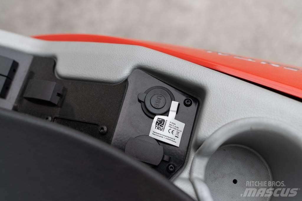 Manitou MLA 3-25HC Miniładowarki