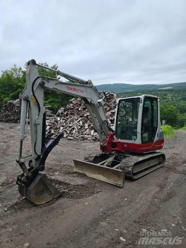Takeuchi TB 250 Minikoparki