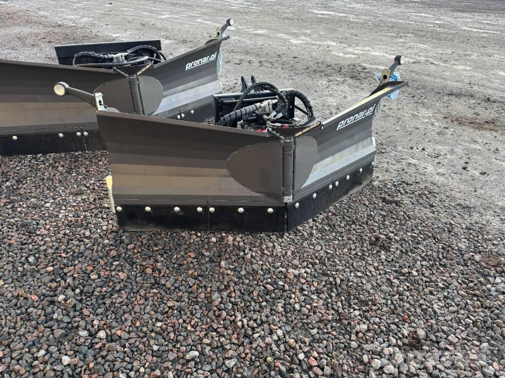 Pronar PUV 1800 M Lemiesze i pługi śnieżne