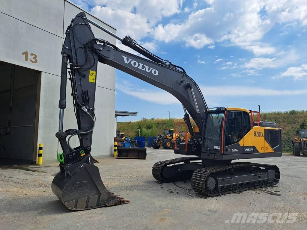 Volvo EC250ENL Koparki gąsienicowe