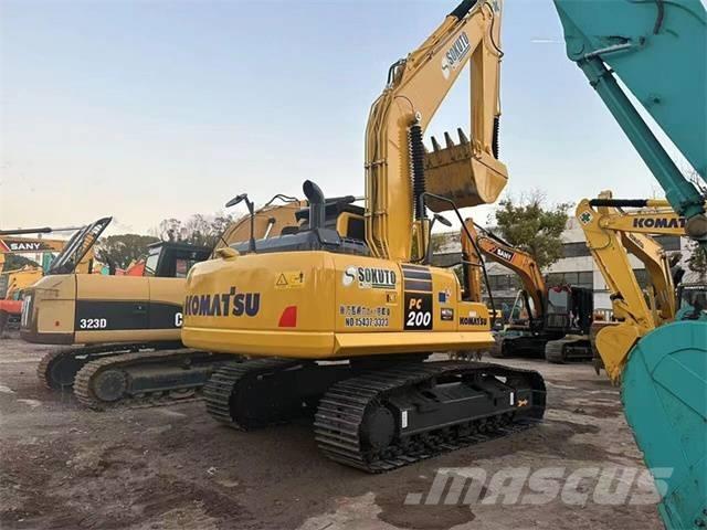 Komatsu PC 200-8 Koparki gąsienicowe